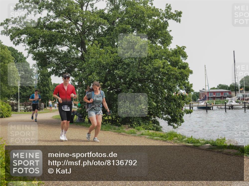 22.06.2025 - Viking Triathlon KatJ http://msf.ph/oto/8136792 22.06.2025 14:43:14 Laufen 106 meine-sportfotos.de