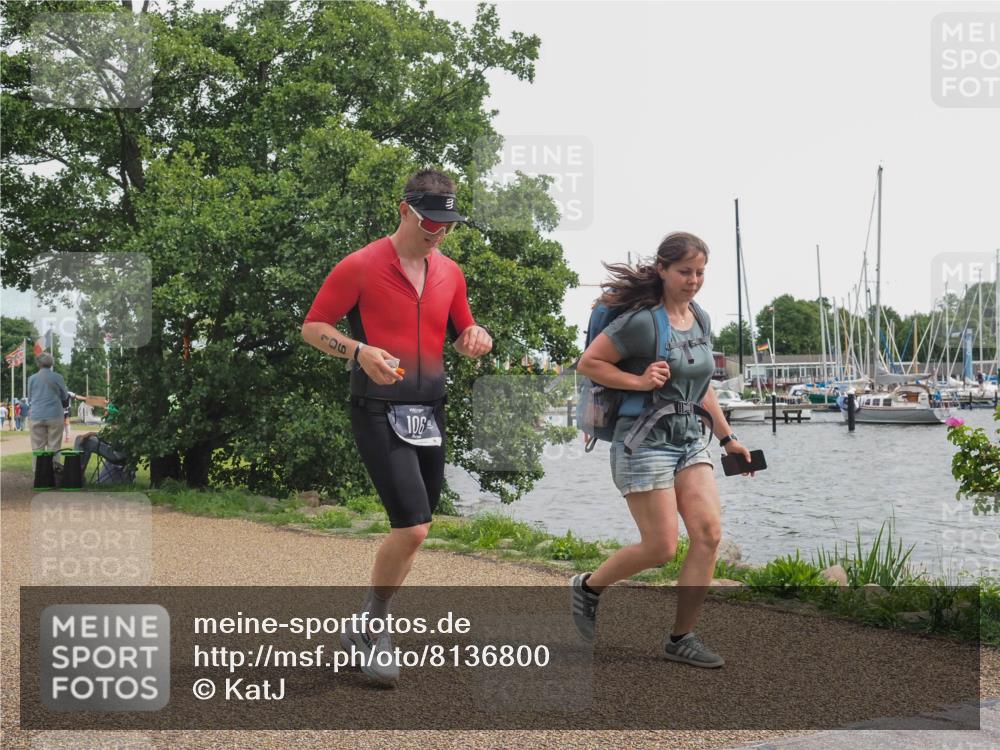 22.06.2025 - Viking Triathlon KatJ http://msf.ph/oto/8136800 22.06.2025 14:43:16 Laufen 106, 298 meine-sportfotos.de
