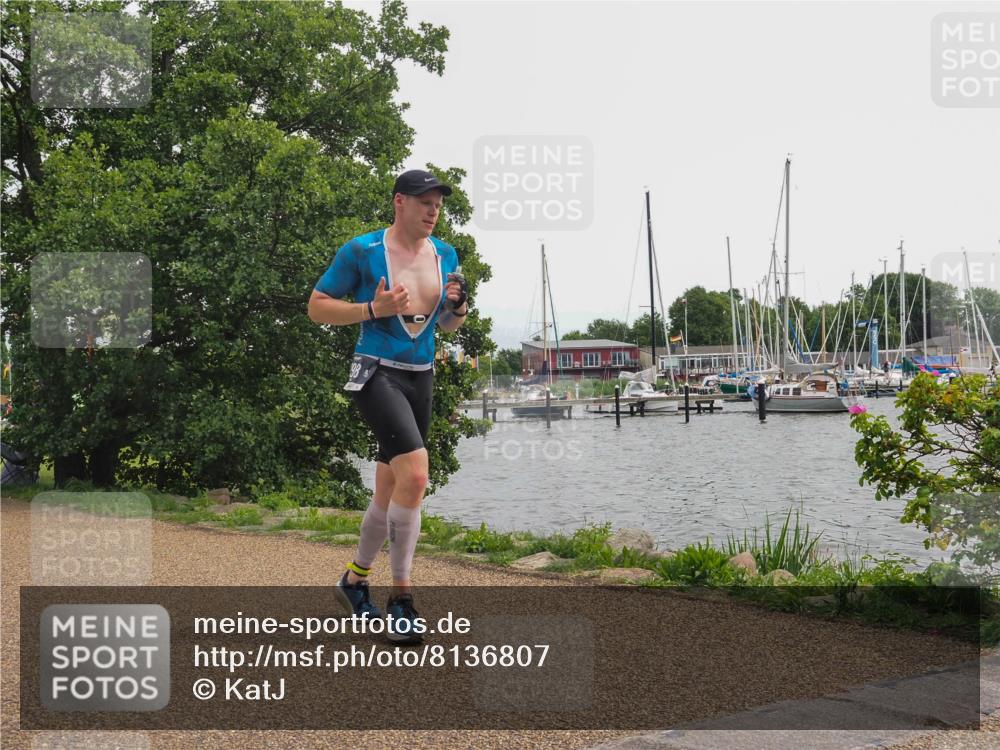 22.06.2025 - Viking Triathlon KatJ http://msf.ph/oto/8136807 22.06.2025 14:43:19 Laufen 298 meine-sportfotos.de