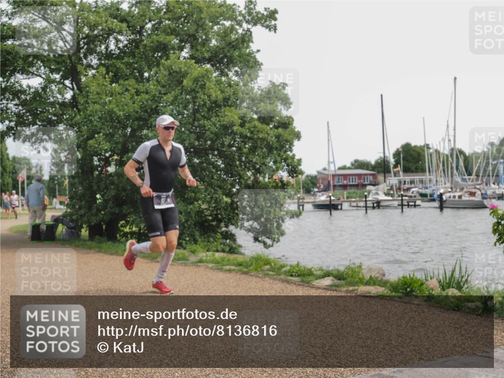 22.06.2025 - Viking Triathlon KatJ http://msf.ph/oto/8136816 22.06.2025 14:43:27 Laufen 97 meine-sportfotos.de