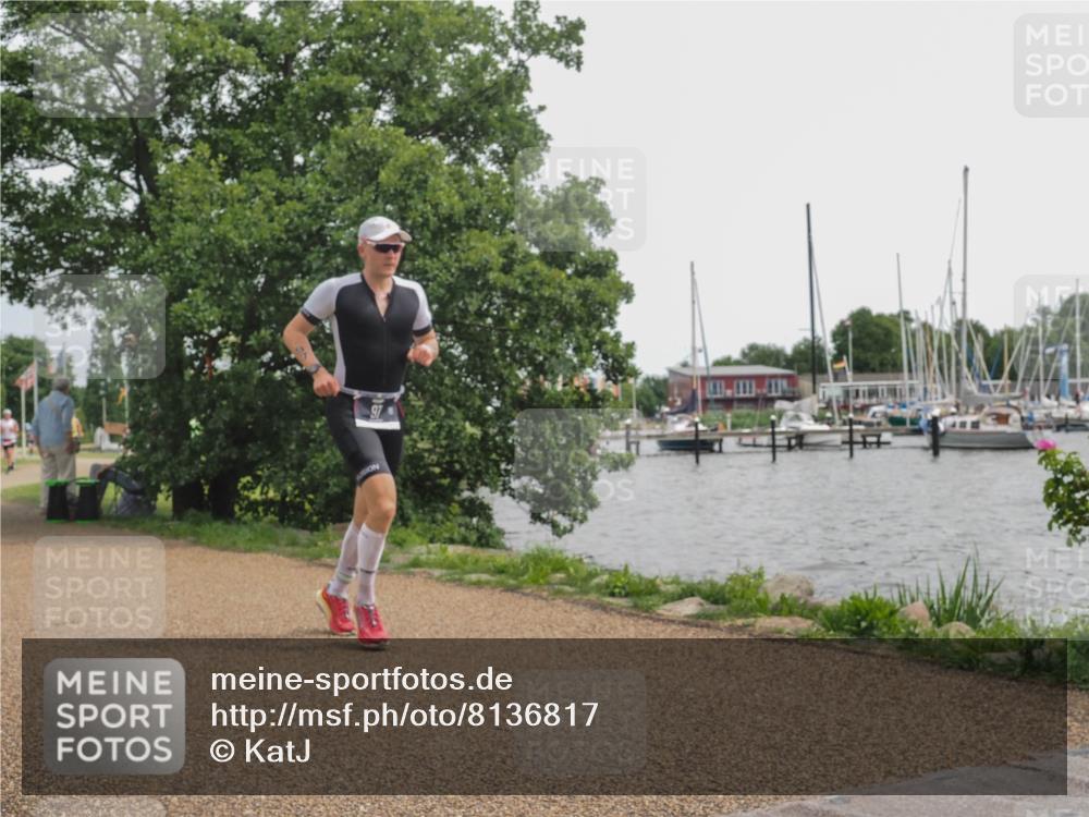 22.06.2025 - Viking Triathlon KatJ http://msf.ph/oto/8136817 22.06.2025 14:43:27 Laufen 97 meine-sportfotos.de