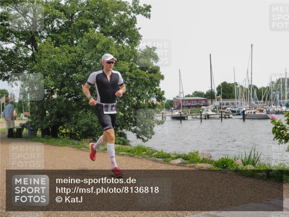 22.06.2025 - Viking Triathlon KatJ http://msf.ph/oto/8136818 22.06.2025 14:43:27 Laufen 97 meine-sportfotos.de