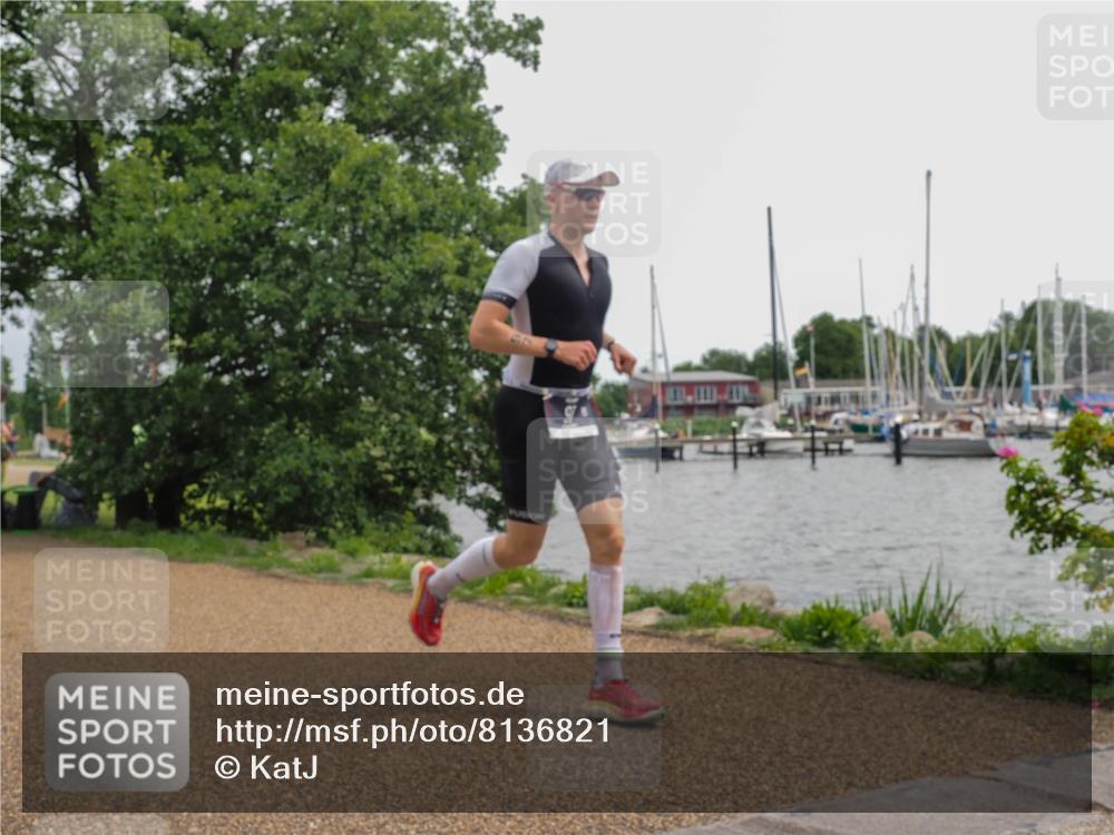 22.06.2025 - Viking Triathlon KatJ http://msf.ph/oto/8136821 22.06.2025 14:43:28 Laufen 97 meine-sportfotos.de