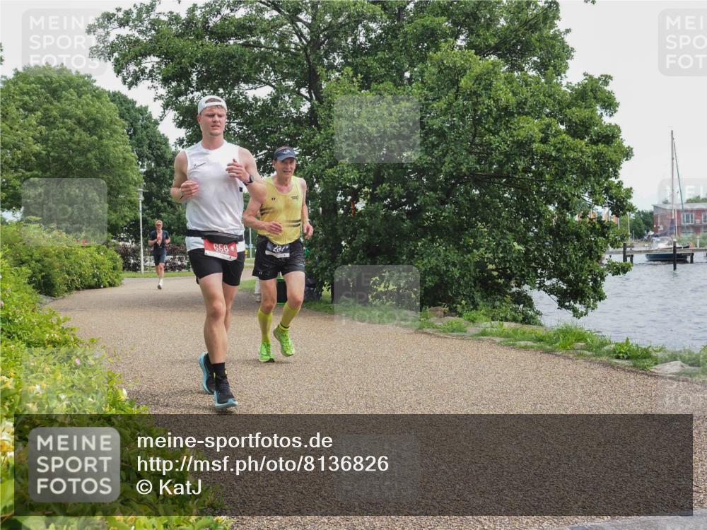 22.06.2025 - Viking Triathlon KatJ http://msf.ph/oto/8136826 22.06.2025 14:43:39 Laufen 234, 658 meine-sportfotos.de