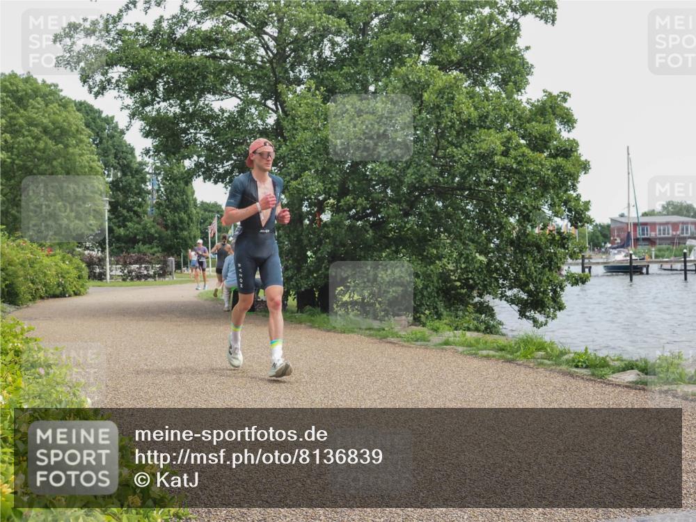22.06.2025 - Viking Triathlon KatJ http://msf.ph/oto/8136839 22.06.2025 14:43:45 Laufen 185 meine-sportfotos.de