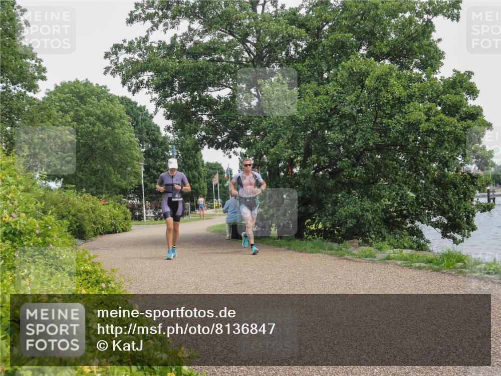 22.06.2025 - Viking Triathlon KatJ http://msf.ph/oto/8136847 22.06.2025 14:43:52 Laufen 76, 460 meine-sportfotos.de