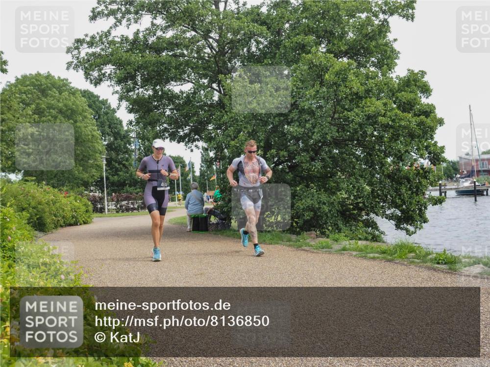 22.06.2025 - Viking Triathlon KatJ http://msf.ph/oto/8136850 22.06.2025 14:43:53 Laufen 76, 460 meine-sportfotos.de