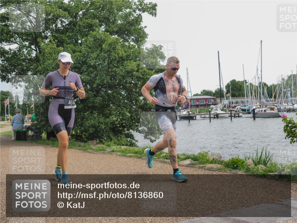 22.06.2025 - Viking Triathlon KatJ http://msf.ph/oto/8136860 22.06.2025 14:43:55 Laufen 76, 460 meine-sportfotos.de