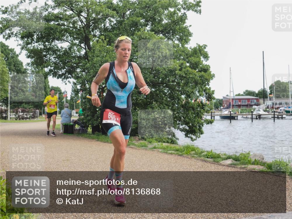 22.06.2025 - Viking Triathlon KatJ http://msf.ph/oto/8136868 22.06.2025 14:44:13 Laufen 605, 637 meine-sportfotos.de