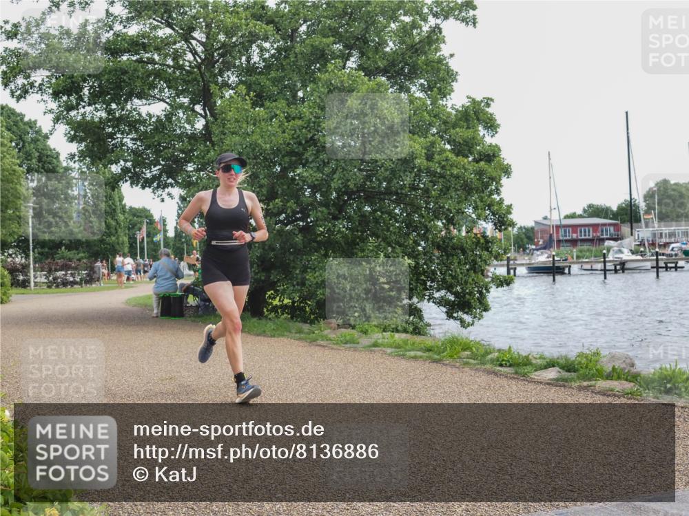 22.06.2025 - Viking Triathlon KatJ http://msf.ph/oto/8136886 22.06.2025 14:44:30 Laufen 653 meine-sportfotos.de