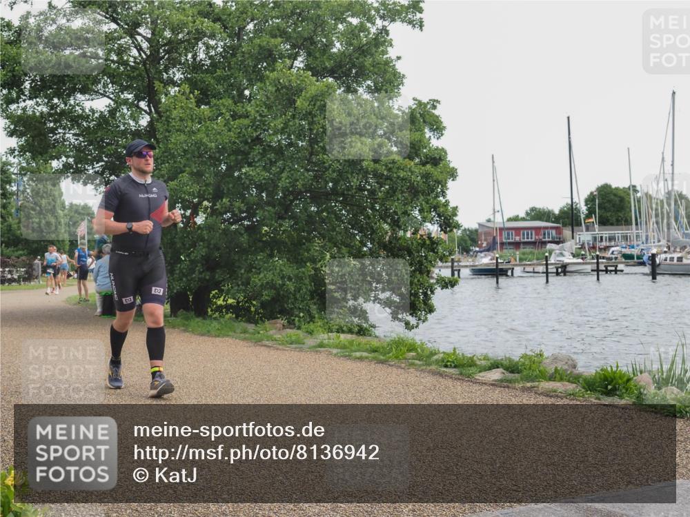 22.06.2025 - Viking Triathlon KatJ http://msf.ph/oto/8136942 22.06.2025 14:45:03 Laufen 163, 191 meine-sportfotos.de