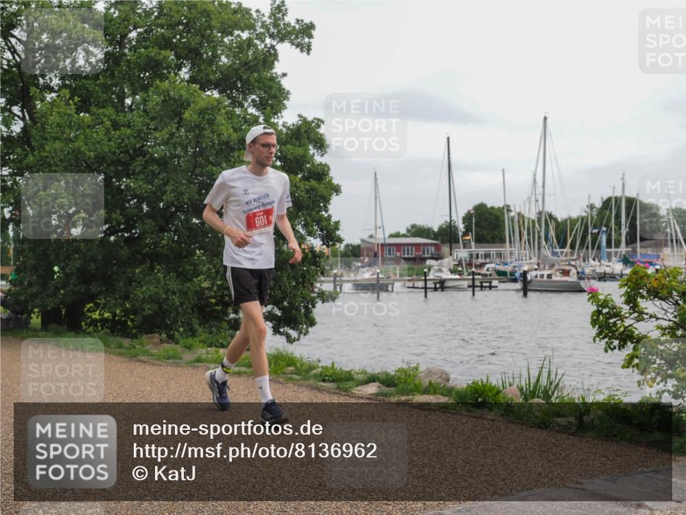 22.06.2025 - Viking Triathlon KatJ http://msf.ph/oto/8136962 22.06.2025 14:45:20 Laufen 601 meine-sportfotos.de