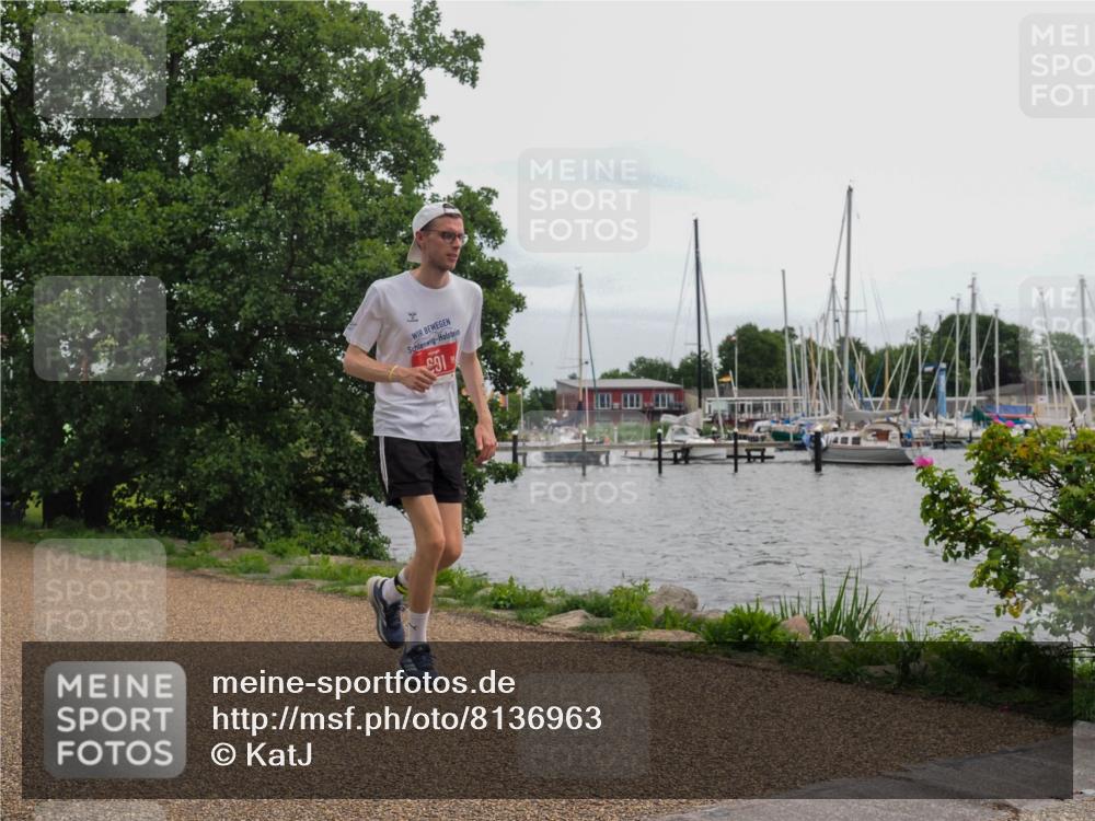 22.06.2025 - Viking Triathlon KatJ http://msf.ph/oto/8136963 22.06.2025 14:45:20 Laufen 601 meine-sportfotos.de