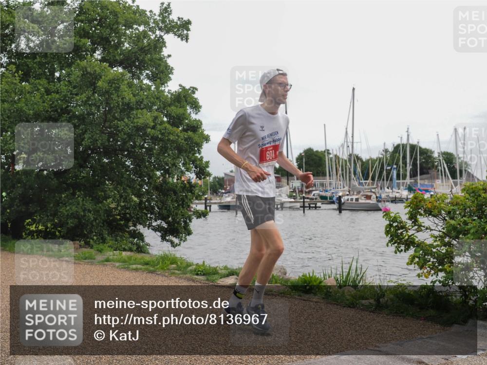22.06.2025 - Viking Triathlon KatJ http://msf.ph/oto/8136967 22.06.2025 14:45:21 Laufen 601 meine-sportfotos.de