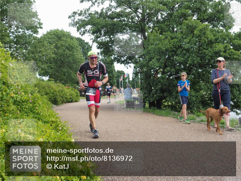 22.06.2025 - Viking Triathlon KatJ http://msf.ph/oto/8136972 22.06.2025 14:45:30 Laufen 493 meine-sportfotos.de