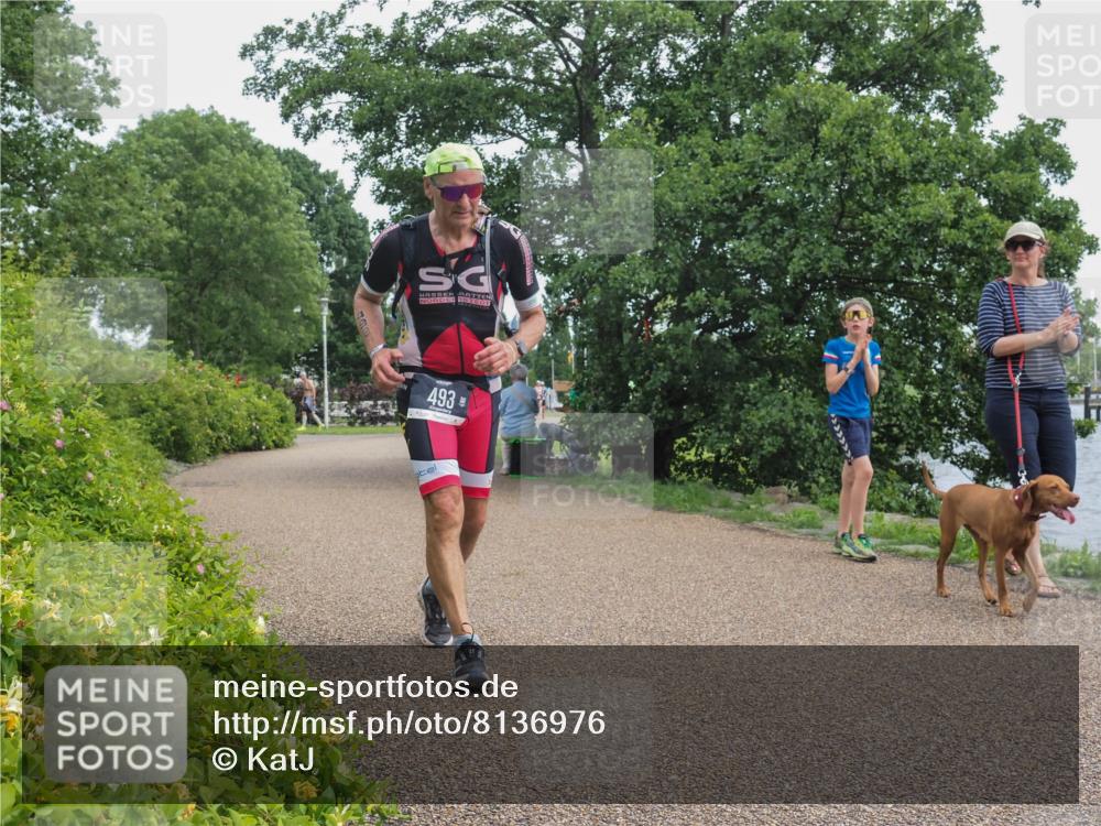 22.06.2025 - Viking Triathlon KatJ http://msf.ph/oto/8136976 22.06.2025 14:45:31 Laufen 493 meine-sportfotos.de