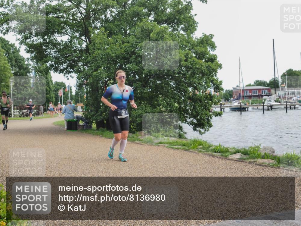 22.06.2025 - Viking Triathlon KatJ http://msf.ph/oto/8136980 22.06.2025 14:45:37 Laufen 551 meine-sportfotos.de