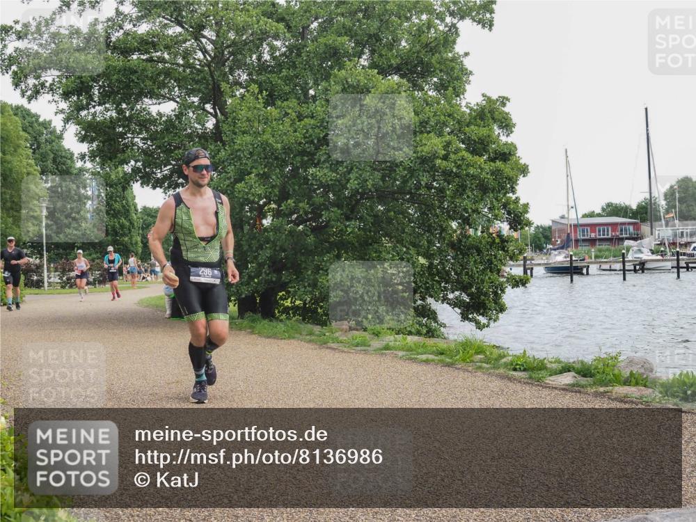 22.06.2025 - Viking Triathlon KatJ http://msf.ph/oto/8136986 22.06.2025 14:45:42 Laufen 296 meine-sportfotos.de