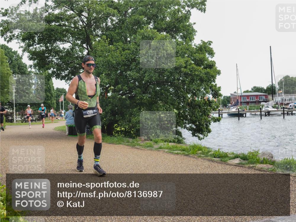 22.06.2025 - Viking Triathlon KatJ http://msf.ph/oto/8136987 22.06.2025 14:45:42 Laufen 296 meine-sportfotos.de