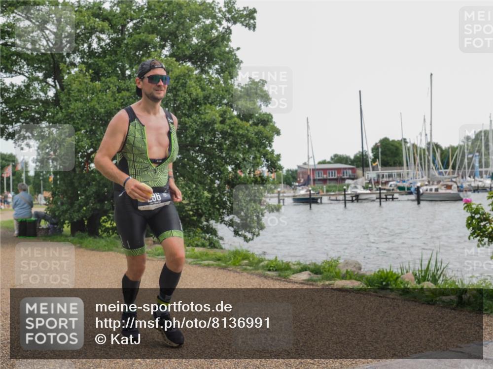 22.06.2025 - Viking Triathlon KatJ http://msf.ph/oto/8136991 22.06.2025 14:45:42 Laufen 296 meine-sportfotos.de