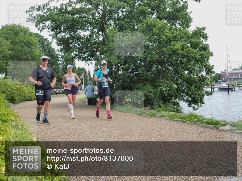 22.06.2025 - Viking Triathlon KatJ http://msf.ph/oto/8137000 22.06.2025 14:45:48 Laufen 69, 495, 603 meine-sportfotos.de