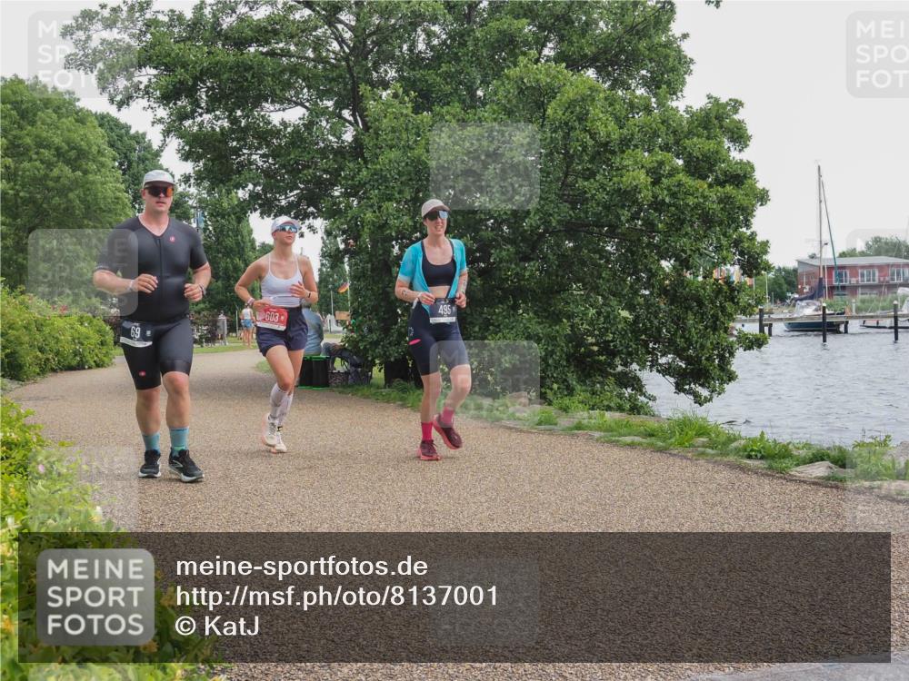 22.06.2025 - Viking Triathlon KatJ http://msf.ph/oto/8137001 22.06.2025 14:45:48 Laufen 69, 495, 603 meine-sportfotos.de