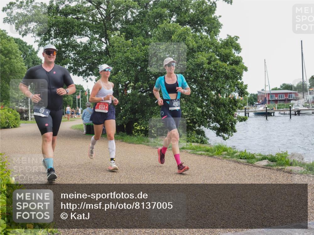 22.06.2025 - Viking Triathlon KatJ http://msf.ph/oto/8137005 22.06.2025 14:45:49 Laufen 69, 495, 603 meine-sportfotos.de