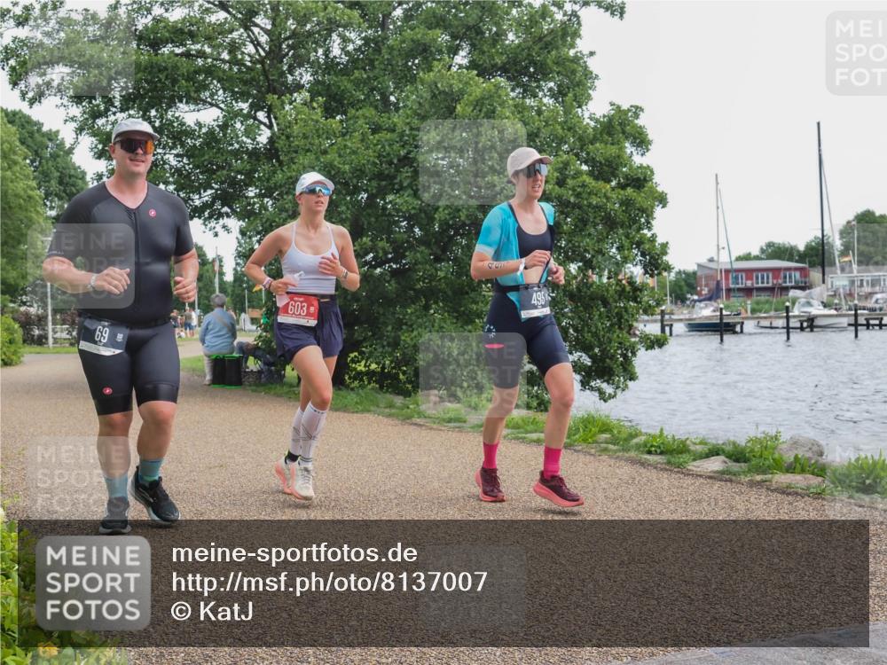 22.06.2025 - Viking Triathlon KatJ http://msf.ph/oto/8137007 22.06.2025 14:45:49 Laufen 69, 495, 603 meine-sportfotos.de