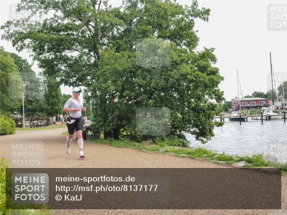 22.06.2025 - Viking Triathlon KatJ http://msf.ph/oto/8137177 22.06.2025 14:47:41 Laufen 47 meine-sportfotos.de