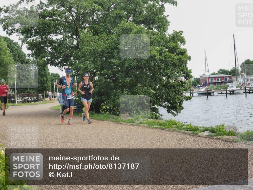 22.06.2025 - Viking Triathlon KatJ http://msf.ph/oto/8137187 22.06.2025 14:48:08 Laufen 177 meine-sportfotos.de