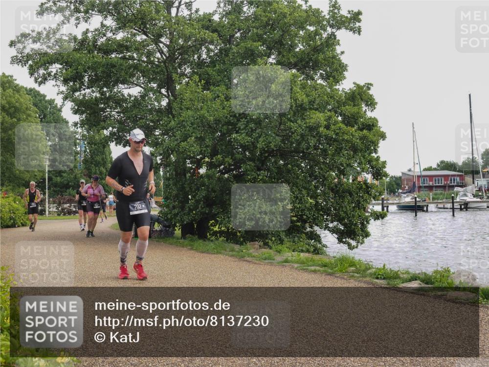 22.06.2025 - Viking Triathlon KatJ http://msf.ph/oto/8137230 22.06.2025 14:48:23 Laufen 130, 232 meine-sportfotos.de