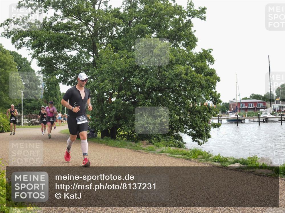 22.06.2025 - Viking Triathlon KatJ http://msf.ph/oto/8137231 22.06.2025 14:48:24 Laufen 130, 232 meine-sportfotos.de