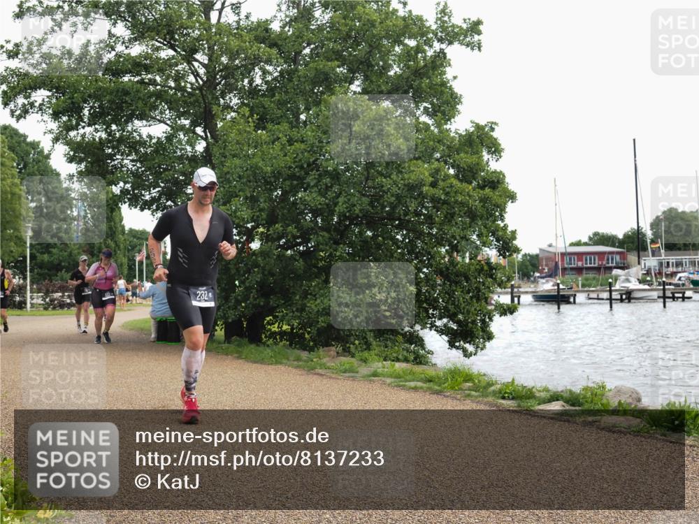 22.06.2025 - Viking Triathlon KatJ http://msf.ph/oto/8137233 22.06.2025 14:48:24 Laufen 130, 232 meine-sportfotos.de