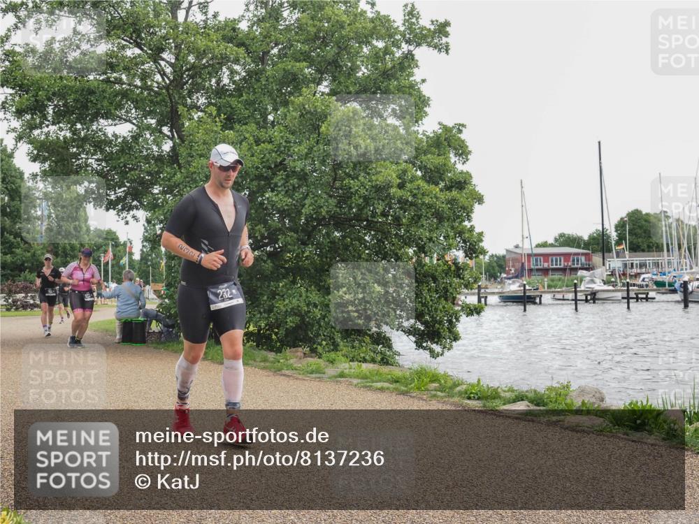 22.06.2025 - Viking Triathlon KatJ http://msf.ph/oto/8137236 22.06.2025 14:48:24 Laufen 130, 232 meine-sportfotos.de
