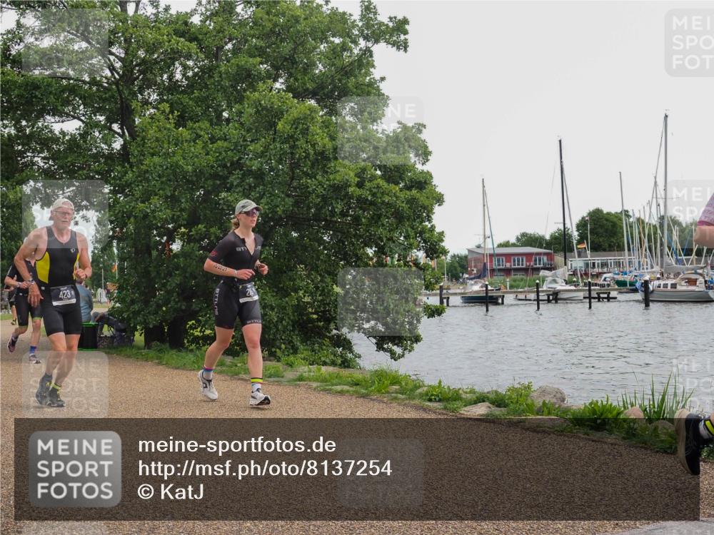 22.06.2025 - Viking Triathlon KatJ http://msf.ph/oto/8137254 22.06.2025 14:48:29 Laufen 285, 375, 423, 503 meine-sportfotos.de