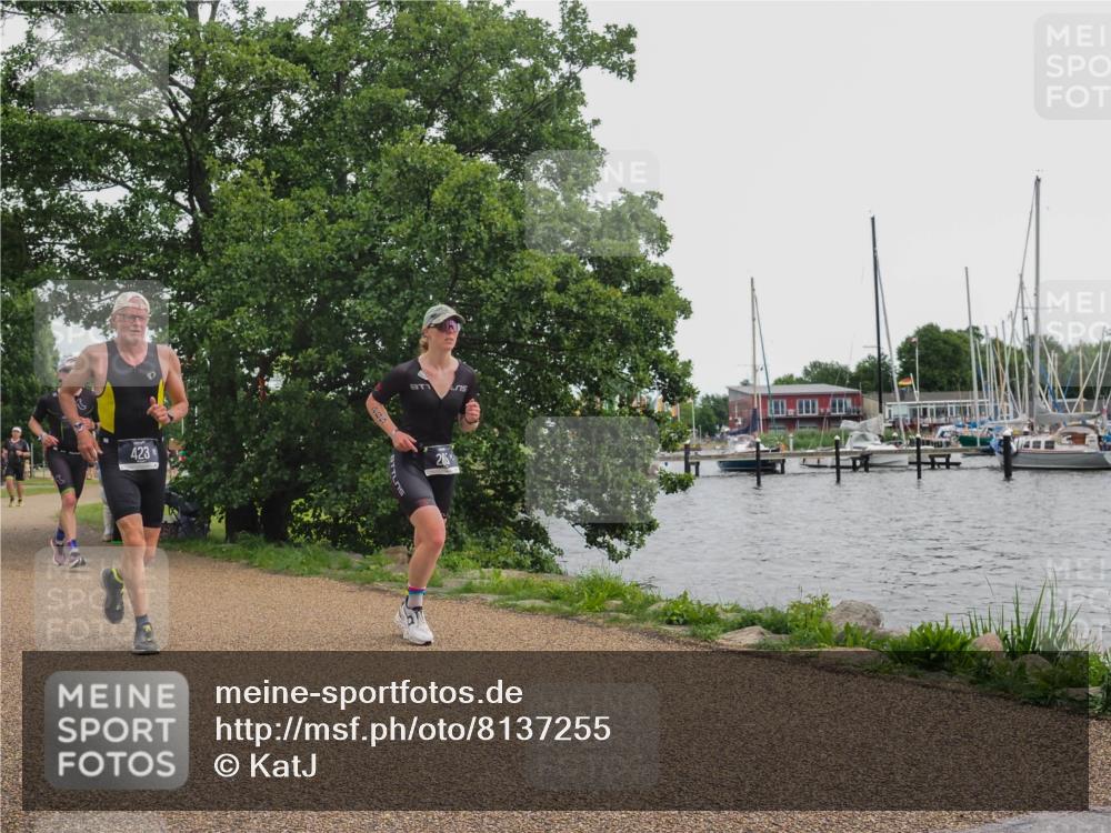 22.06.2025 - Viking Triathlon KatJ http://msf.ph/oto/8137255 22.06.2025 14:48:29 Laufen 285, 375, 423, 503 meine-sportfotos.de