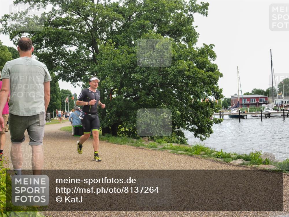 22.06.2025 - Viking Triathlon KatJ http://msf.ph/oto/8137264 22.06.2025 14:48:38 Laufen 552 meine-sportfotos.de