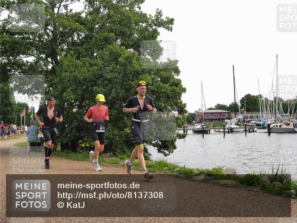 22.06.2025 - Viking Triathlon KatJ http://msf.ph/oto/8137308 22.06.2025 14:49:06 Laufen 44, 314, 419 meine-sportfotos.de