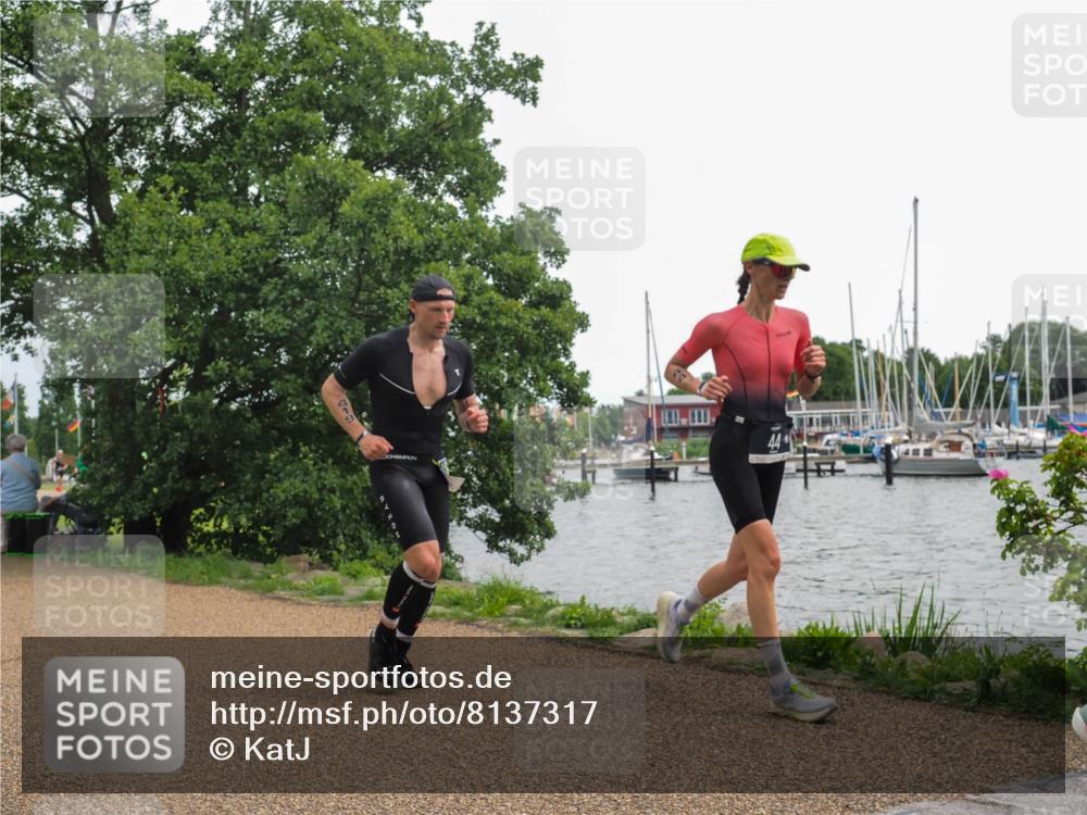 22.06.2025 - Viking Triathlon KatJ http://msf.ph/oto/8137317 22.06.2025 14:49:07 Laufen 44, 314, 370, 419 meine-sportfotos.de