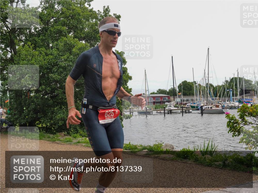 22.06.2025 - Viking Triathlon KatJ http://msf.ph/oto/8137339 22.06.2025 14:49:26 Laufen 513, 625 meine-sportfotos.de