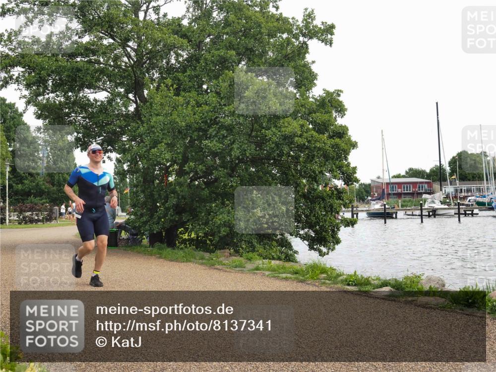 22.06.2025 - Viking Triathlon KatJ http://msf.ph/oto/8137341 22.06.2025 14:49:31 Laufen 496 meine-sportfotos.de