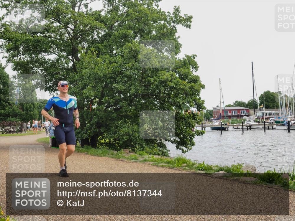 22.06.2025 - Viking Triathlon KatJ http://msf.ph/oto/8137344 22.06.2025 14:49:32 Laufen 496 meine-sportfotos.de