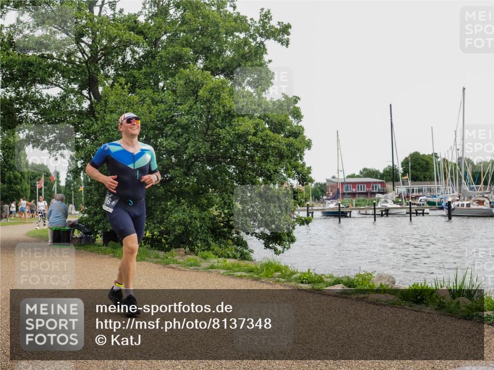 22.06.2025 - Viking Triathlon KatJ http://msf.ph/oto/8137348 22.06.2025 14:49:32 Laufen 496 meine-sportfotos.de