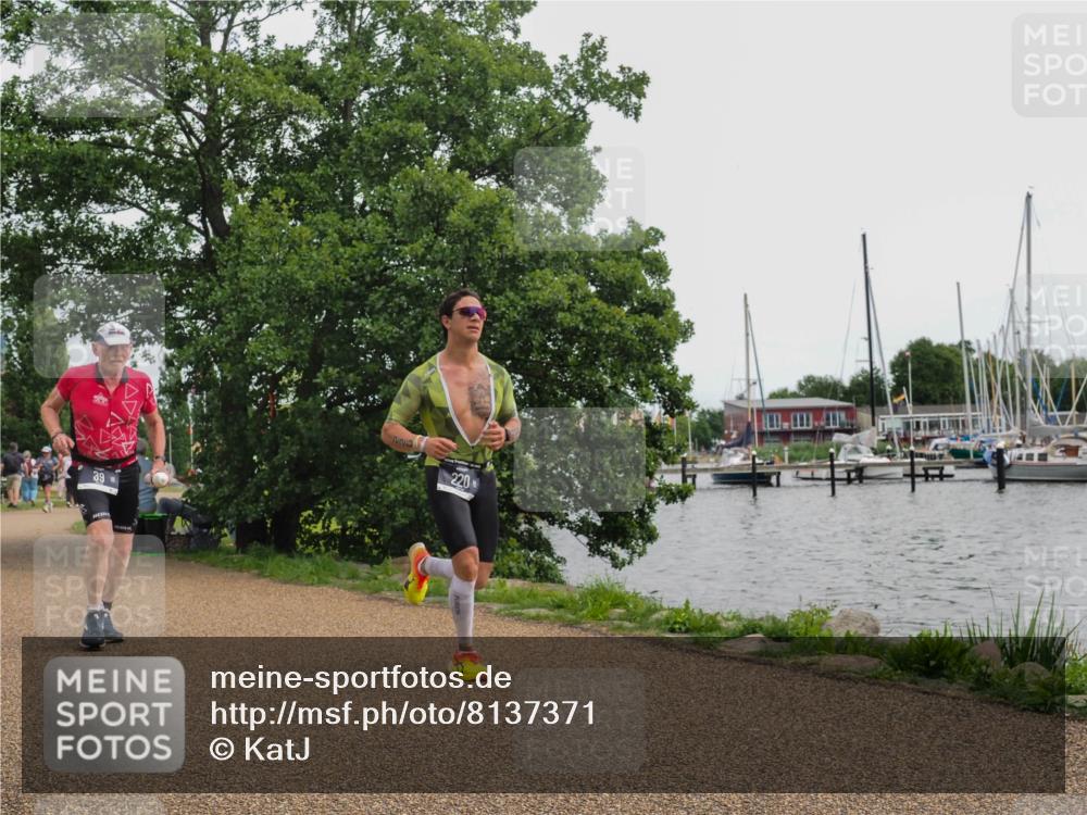 22.06.2025 - Viking Triathlon KatJ http://msf.ph/oto/8137371 22.06.2025 14:49:58 Laufen 39, 220, 607 meine-sportfotos.de