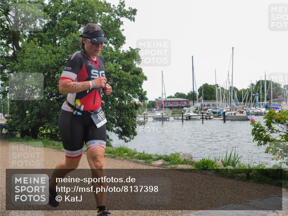 22.06.2025 - Viking Triathlon KatJ http://msf.ph/oto/8137398 22.06.2025 14:50:14 Laufen 315 meine-sportfotos.de