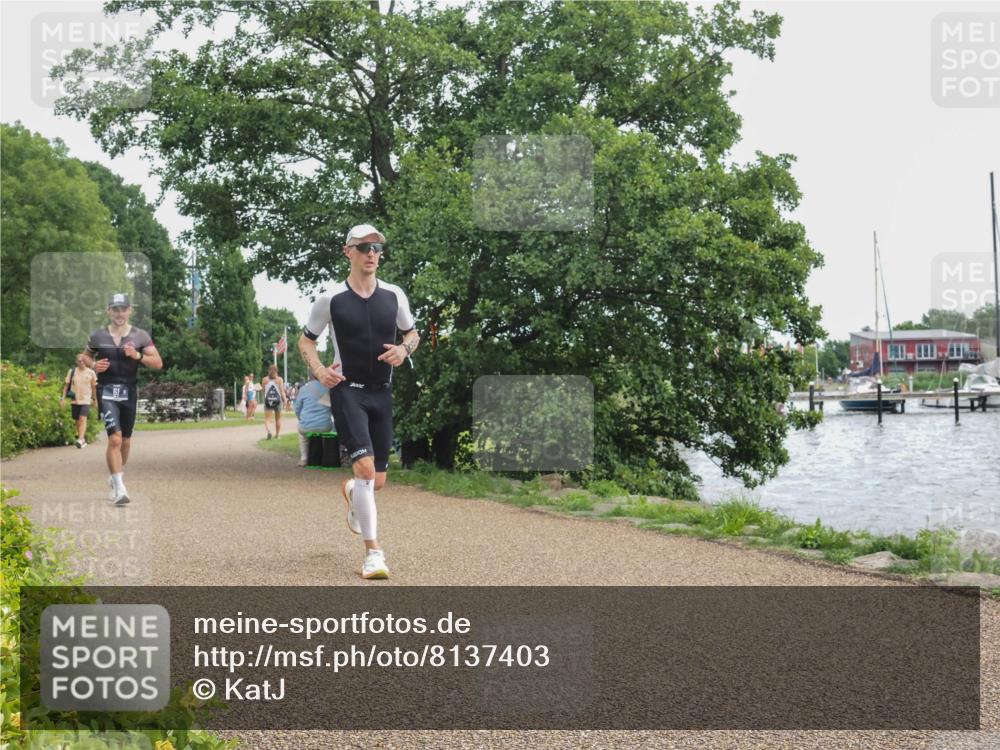 22.06.2025 - Viking Triathlon KatJ http://msf.ph/oto/8137403 22.06.2025 14:50:19 Laufen 61, 360 meine-sportfotos.de