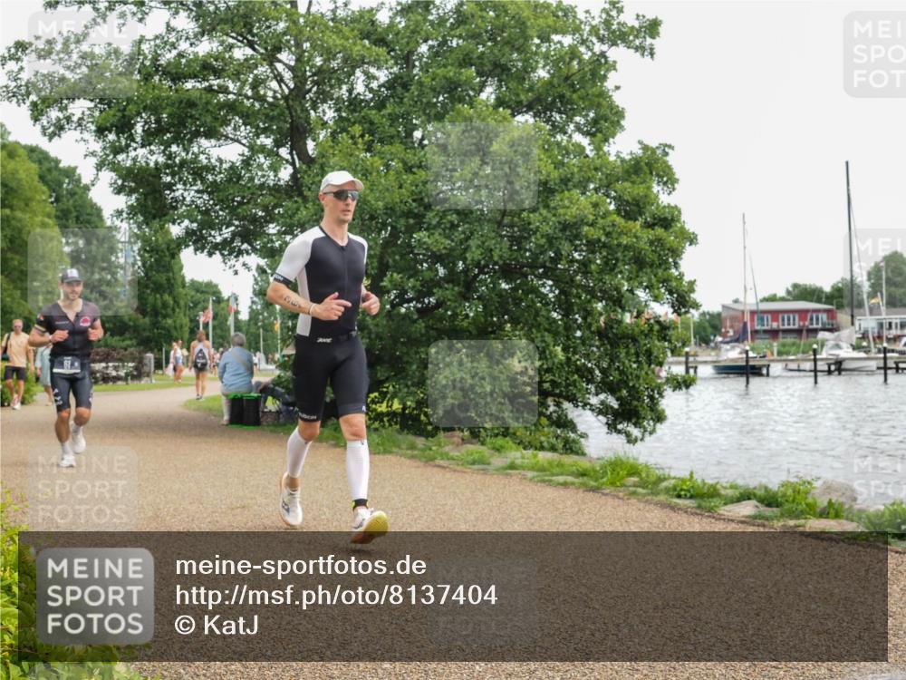 22.06.2025 - Viking Triathlon KatJ http://msf.ph/oto/8137404 22.06.2025 14:50:19 Laufen 61, 360 meine-sportfotos.de