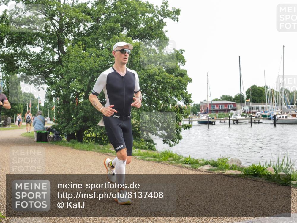 22.06.2025 - Viking Triathlon KatJ http://msf.ph/oto/8137408 22.06.2025 14:50:19 Laufen 61, 360 meine-sportfotos.de