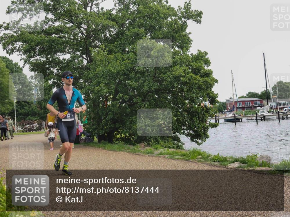22.06.2025 - Viking Triathlon KatJ http://msf.ph/oto/8137444 22.06.2025 14:51:12 Laufen 57, 532 meine-sportfotos.de
