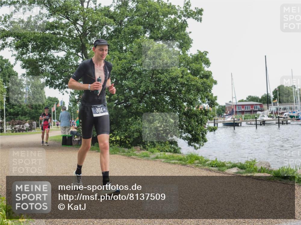 22.06.2025 - Viking Triathlon KatJ http://msf.ph/oto/8137509 22.06.2025 14:51:54 Laufen 304, 639 meine-sportfotos.de
